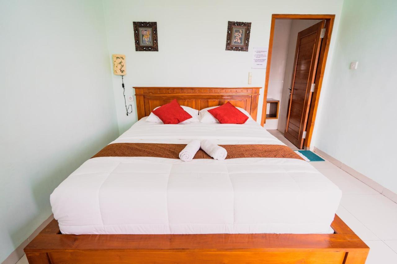 Guesthouse Cempaka Putih เซมินยัค ภายนอก รูปภาพ