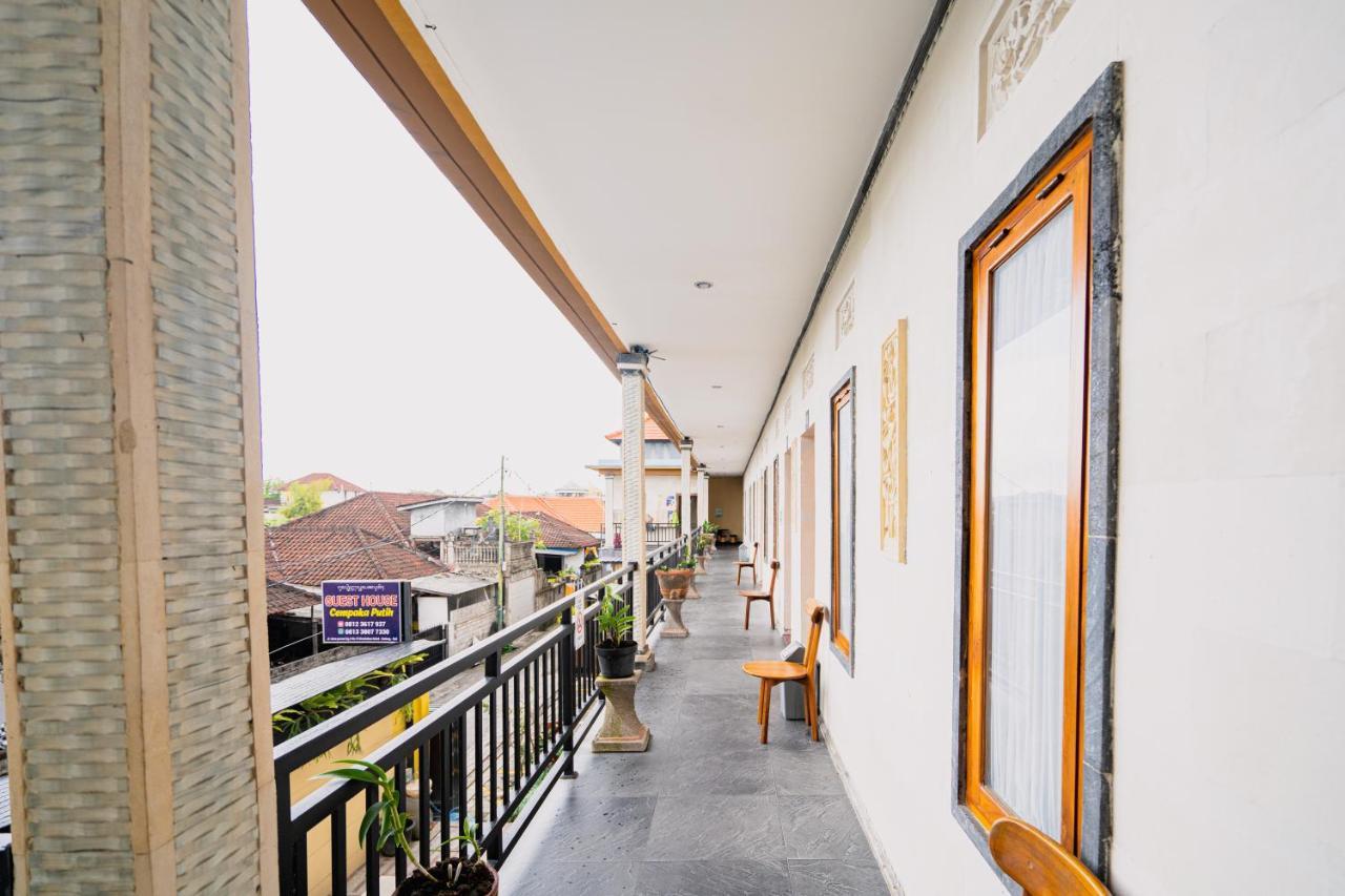 Guesthouse Cempaka Putih เซมินยัค ภายนอก รูปภาพ